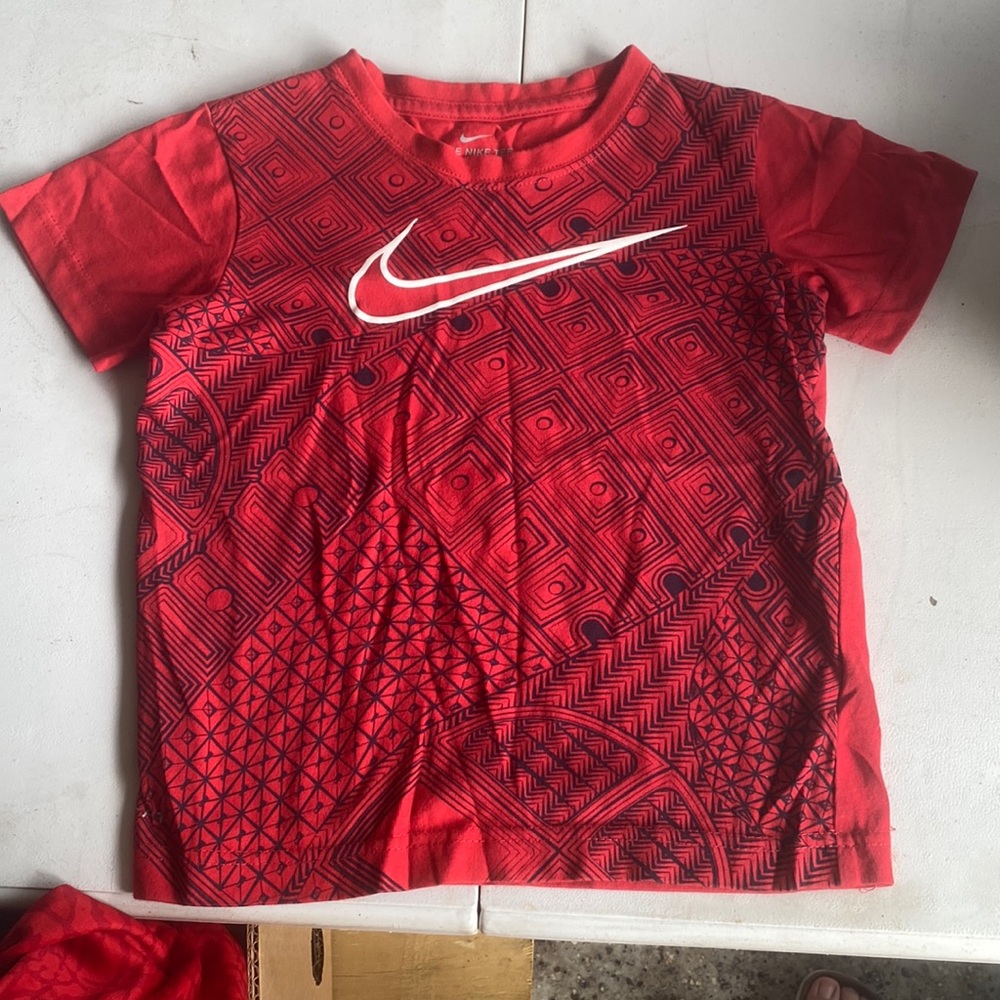 6M nike kids short sleeve shirt black and red and white and red.
